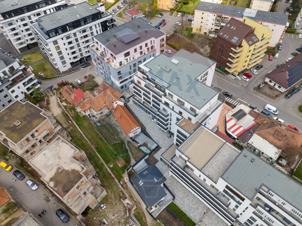 78sq.m Commercial Space for rent, Centrul Civic area