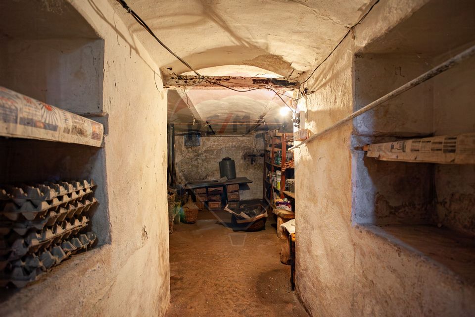 4 room House / Villa for sale, Periferie area