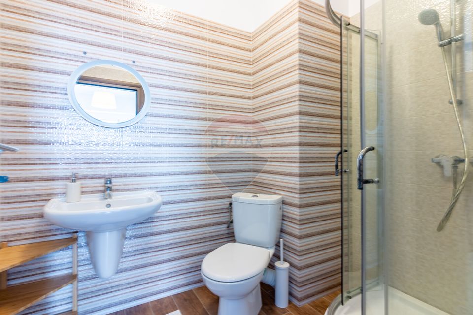 3 room apartment | Damaroaia | 87 sqm | 3/3 | two bathrooms | Park