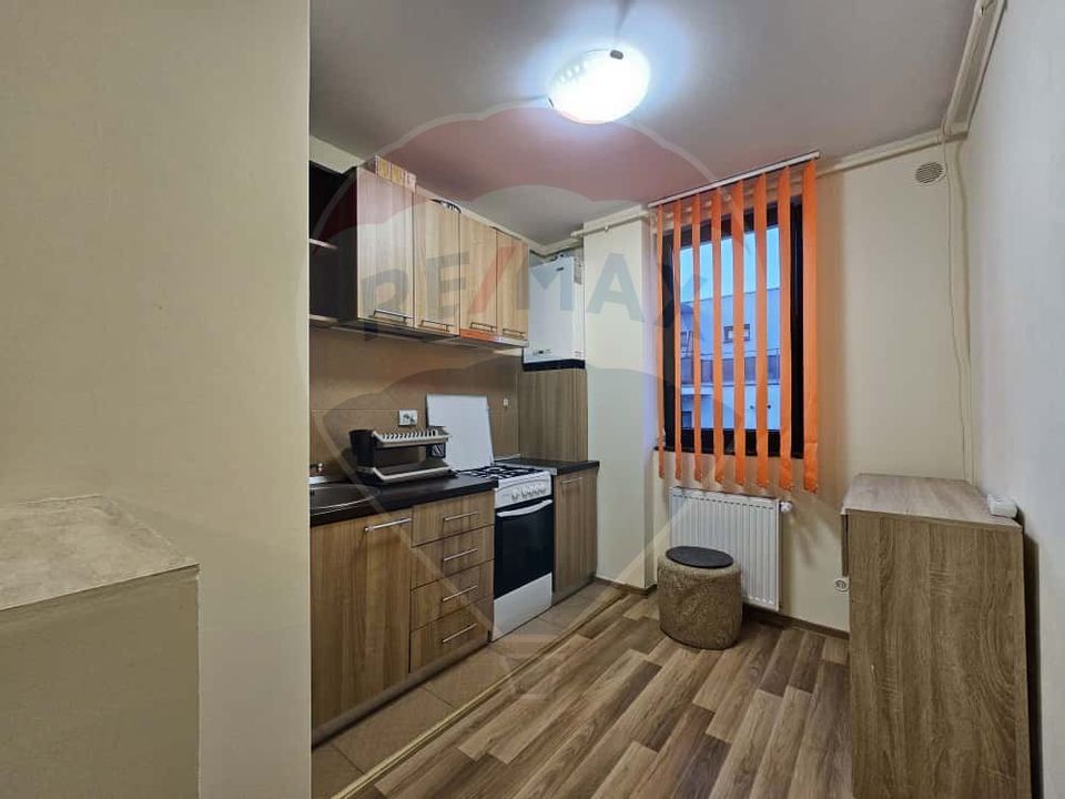 Inchiriez apartament cu 2 camere decomandate în Gheorgheni