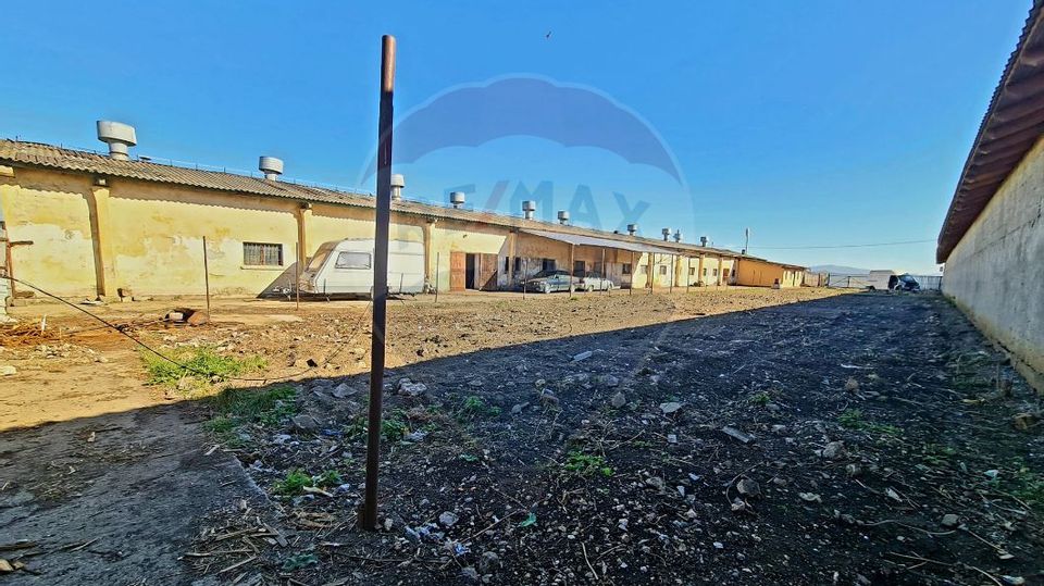 752sq.m Industrial Space for sale