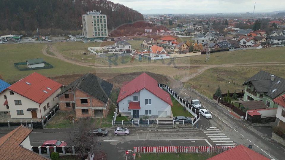 Casă /  Luxery villă de vânzare in Bunloc, Secele