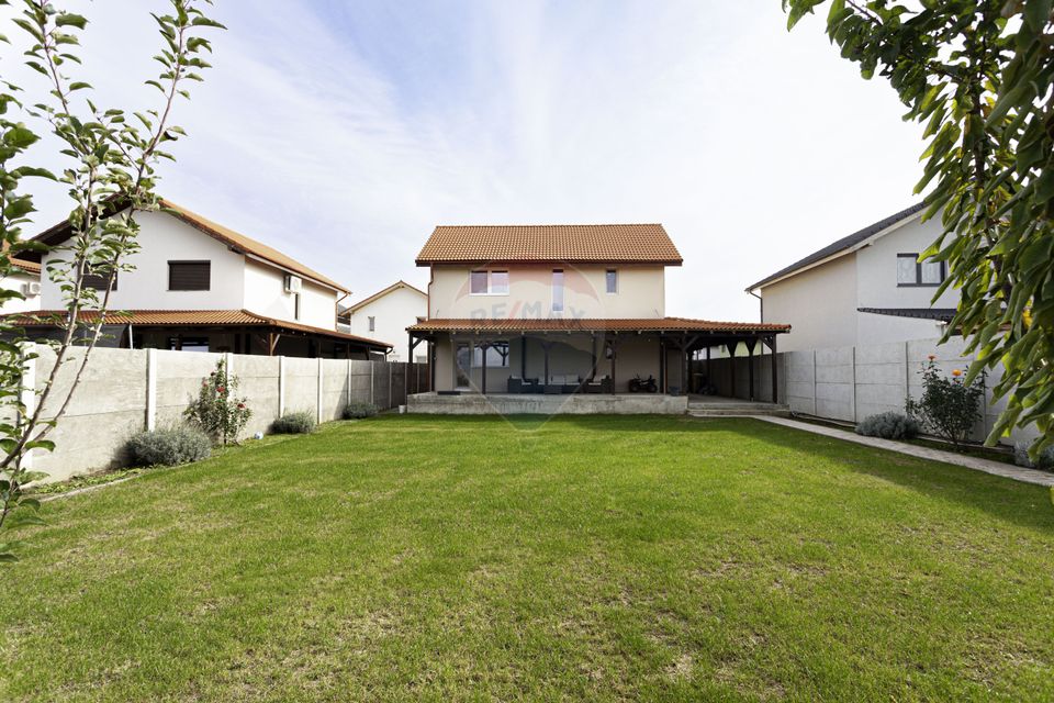 Casă de închiriat în cartierul Athena, zona 6 Vânători