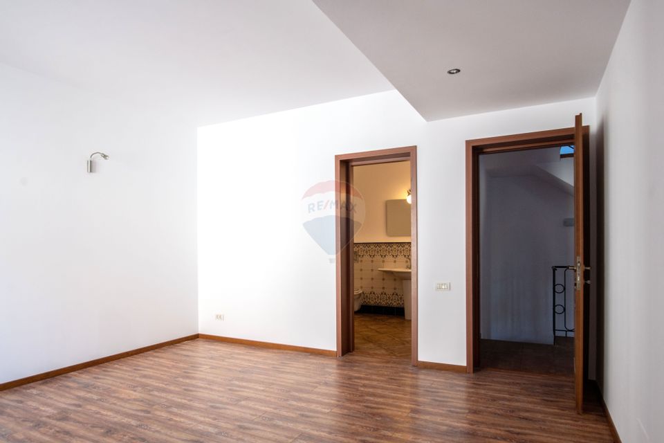 4-5 Bedroom Villa in Floreasca | Ideal for Residential or Office