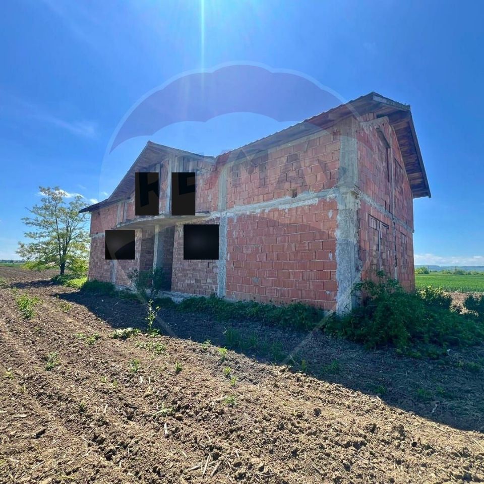 Casă / Vilă cu 5 camere de vânzare