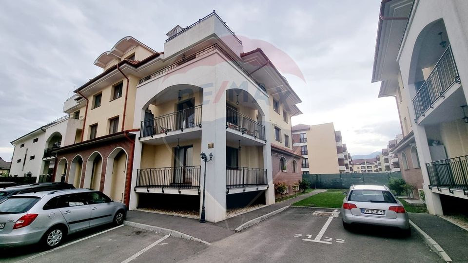 De inchiriat apartament cu 2 camere, 2 bai plus loc de parcare