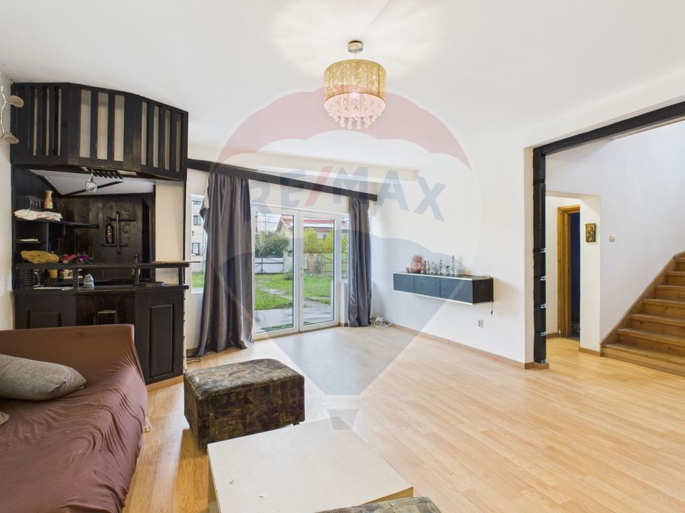 Casa cu 5 camere de vanzare Ciorogarla 1682mp teren