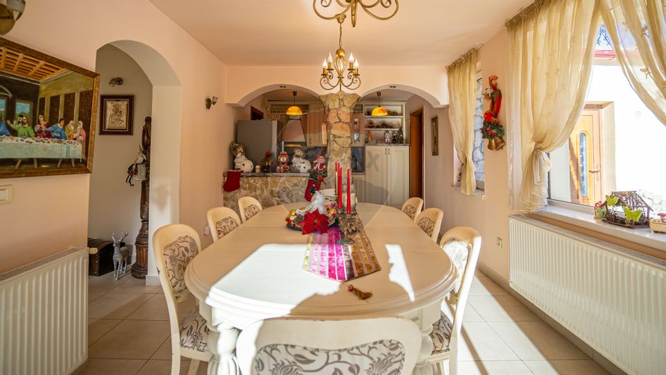 5 room House / Villa for sale