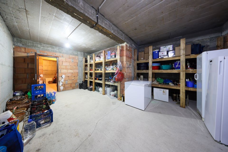 Casă single pe un nivel, construcție premium–Cartier Izvor, Tărlungeni