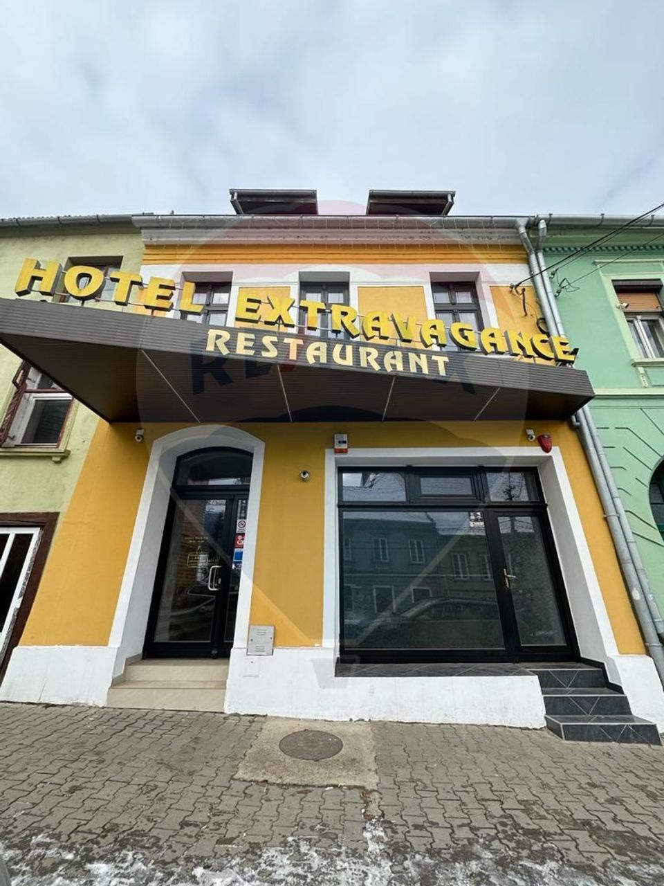 12 room Hotel / Pension for sale, Central area