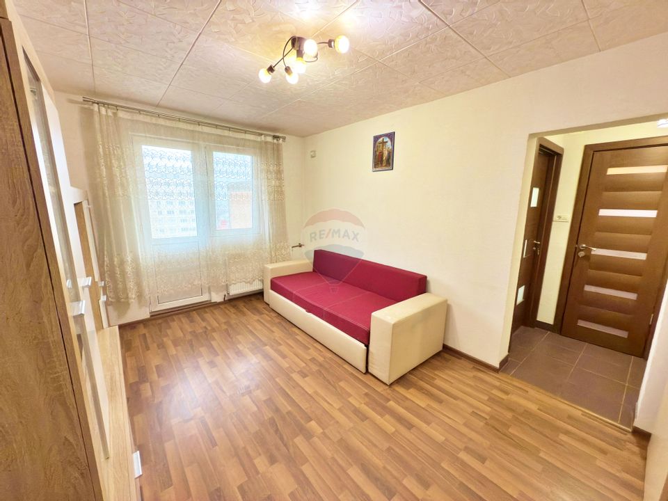 Apartament cu 2 camere de vânzare în zona Aurel Vlaicu