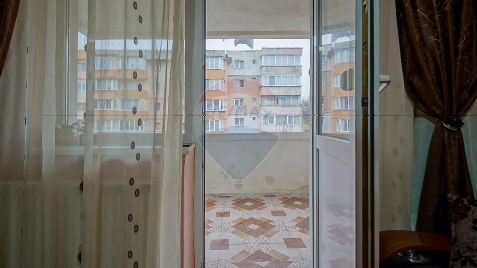 De vanzare apartament 3 camere - comision 0% cumparator