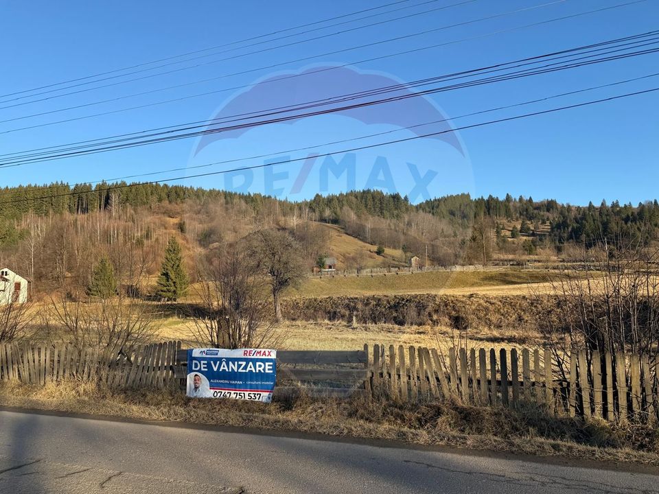 Land 5,282sqm Vatra Moldovitei / None