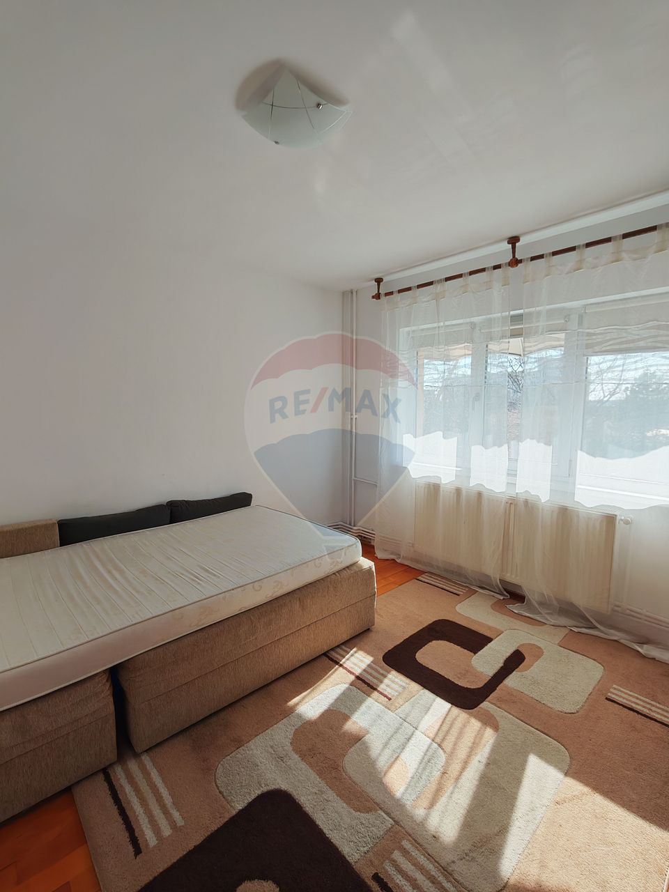 Apartament 2 camere Brazda, stațios, etaj 2, AC + centrală