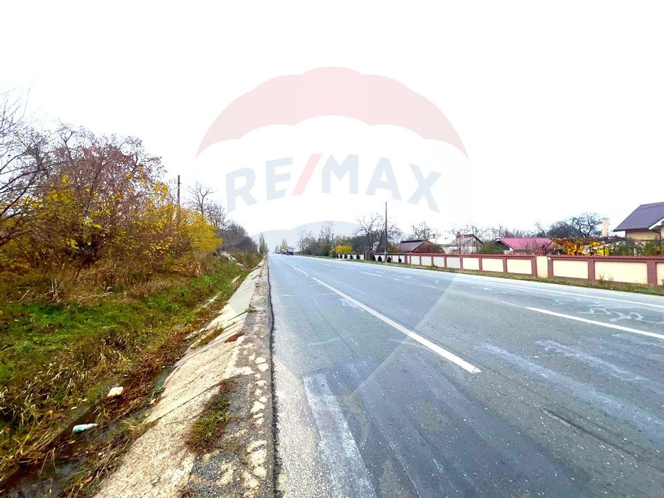 Apartament cu 3 camere de vânzare în comuna Răcăciuni