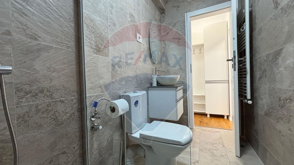 Casa  cu etaj de inchiriat pe termen lung Eforie Nord