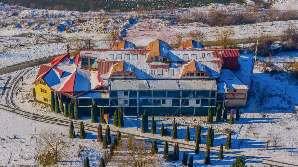 Activ Hotelier SubEvaluat | 18.000 mp construiti | 3 ha teren | BRASOV
