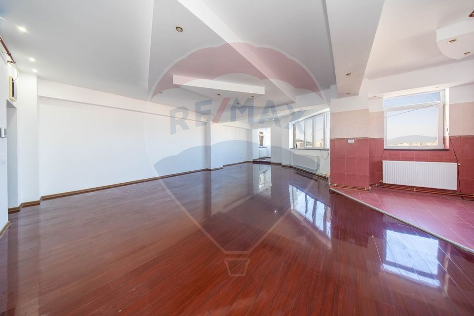 79.7sq.m Office Space for rent, Centrul Civic area