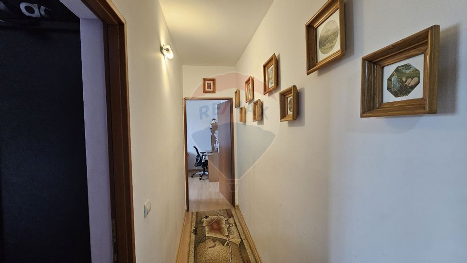 Apartament cu 2 camere de vânzare George Enescu, Suceava