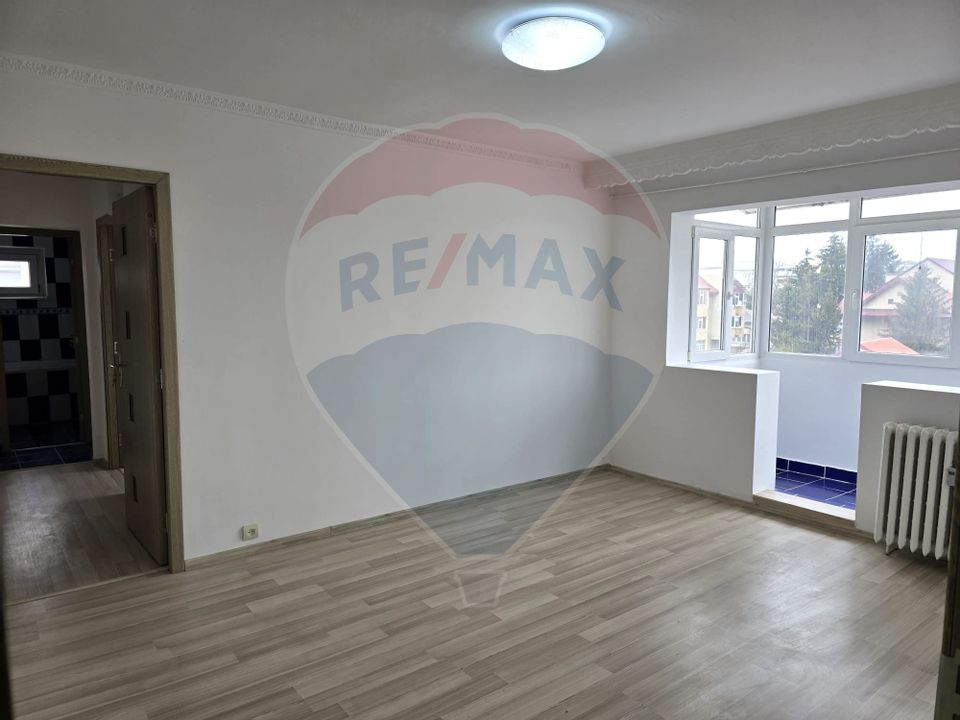 3 room Apartment for sale, Zimbru area