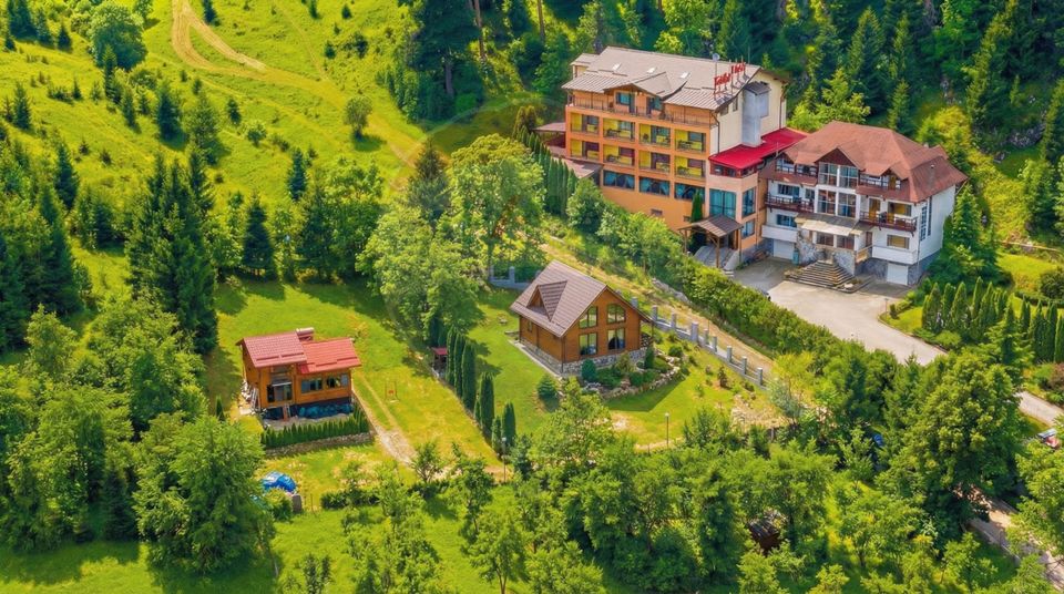 Teren 857mp Sacele/ fundatie / proiect casa/ AC- cf / Strada 7 Izvoare