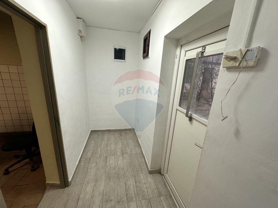 42sq.m Commercial Space for rent, Aradul Nou area