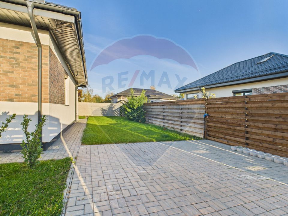 Vilă de vânzare cu 4 camere, frumos mobilata si 500mp teren, Corbeanca