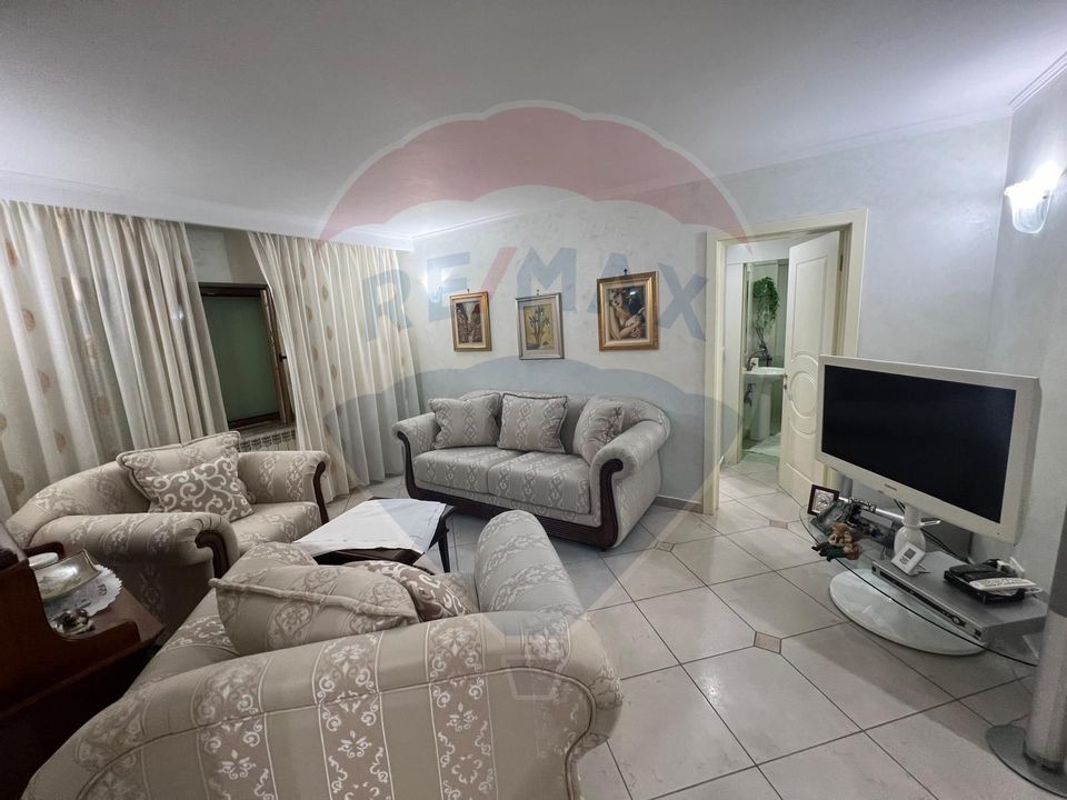 4 room Apartment for sale, Exterior Est area