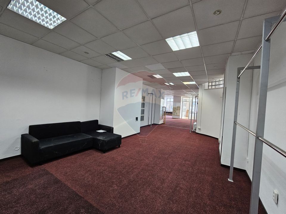 314sq.m Commercial Space for rent, Ultracentral area
