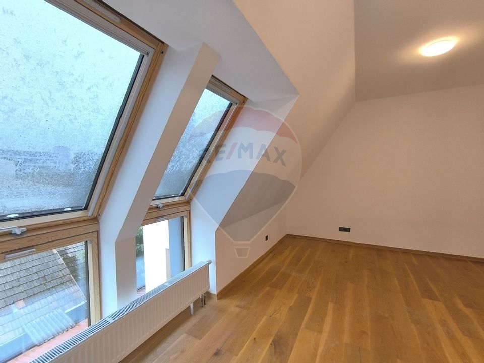 Duplex 2 unitati de vanzare 426 mp