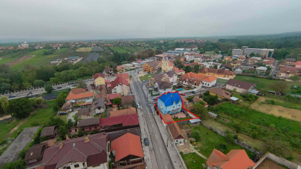 Pensiune cu 11 camere de vânzare, situată în Băile 1 Mai, Sânmartin