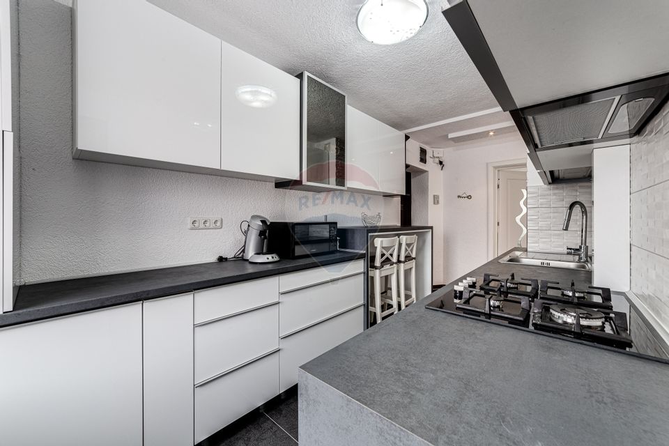 Apartament de închiriat 3 camere, zona Podgoria, 101 mp