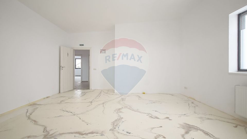 320sq.m Commercial Space for sale