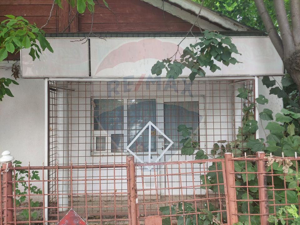 Spatiu comercial de inchiriat Bacau cladire separata