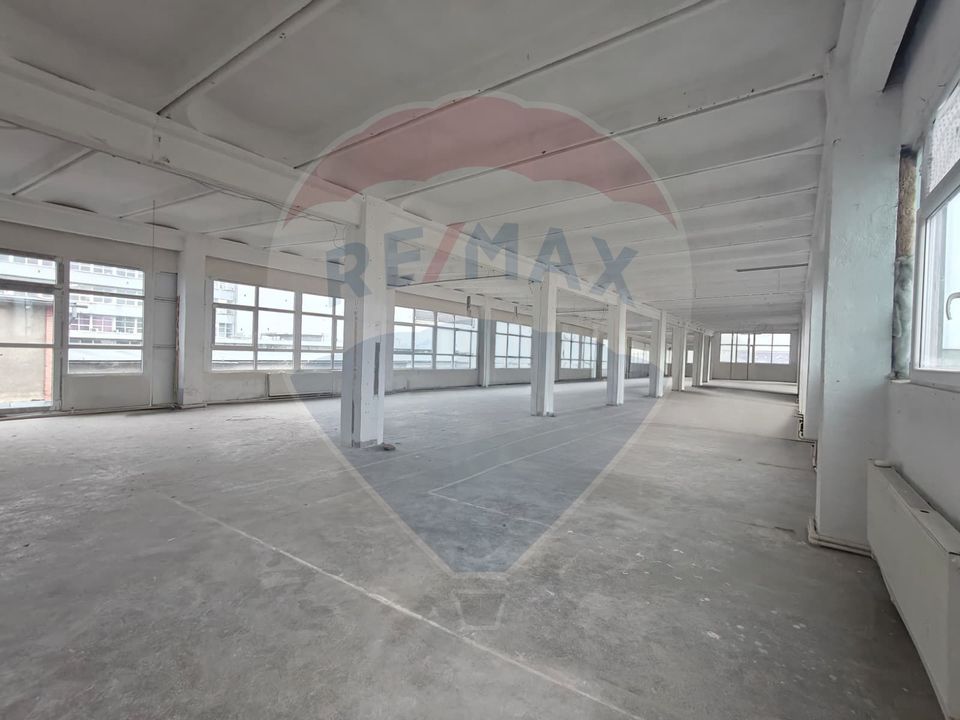 Spațiu depozitare sau productie de 600mp de închiriat în zona Bulgaria