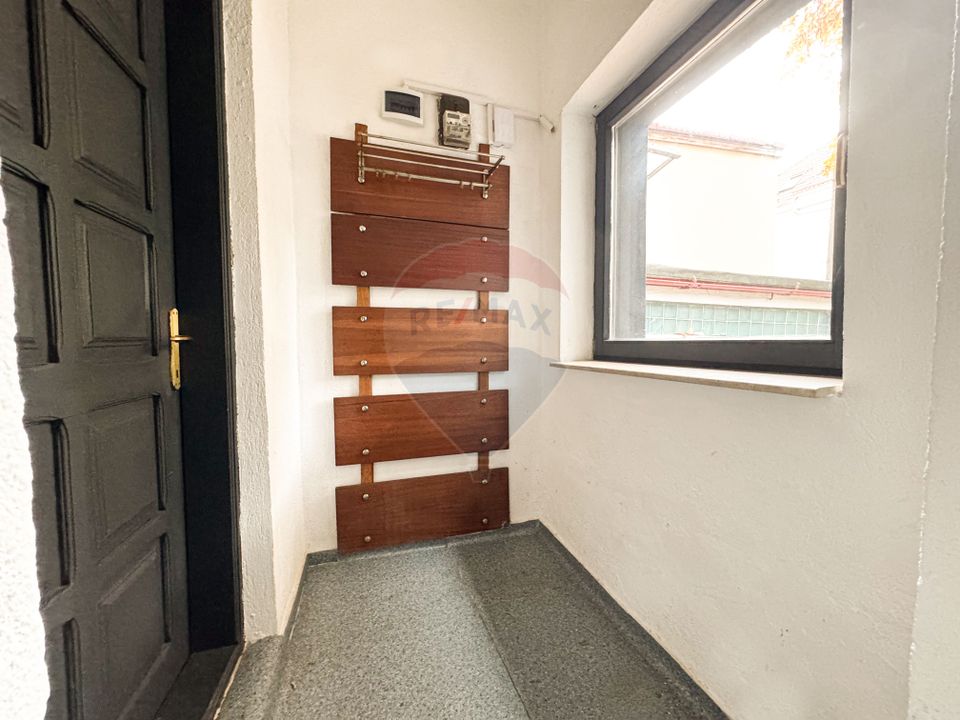 Office space in the Aviatorilor area – 95 usable sqm + garage 30 sqm