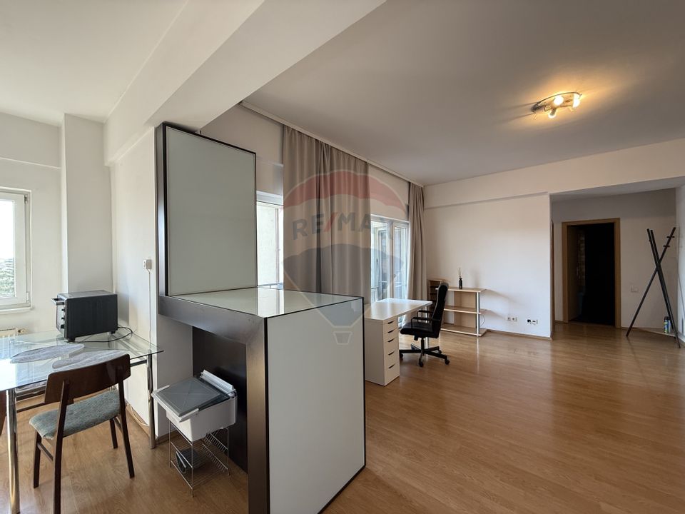 Apartament cu 2 camere de închiriat| zona străzii Ploiești| Parcare