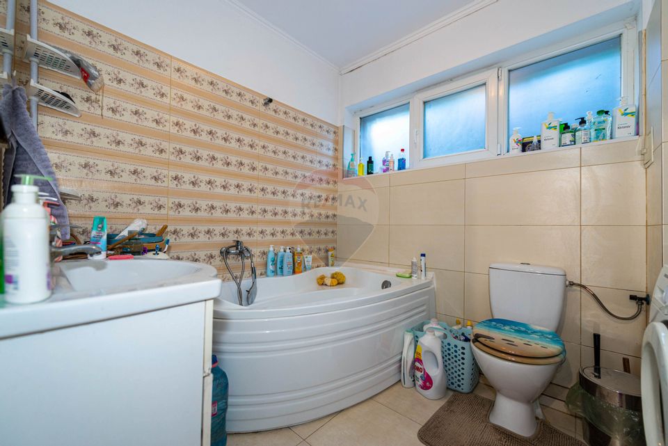 Special 3-room apartment, detached, for sale, 100sqm own courtyard