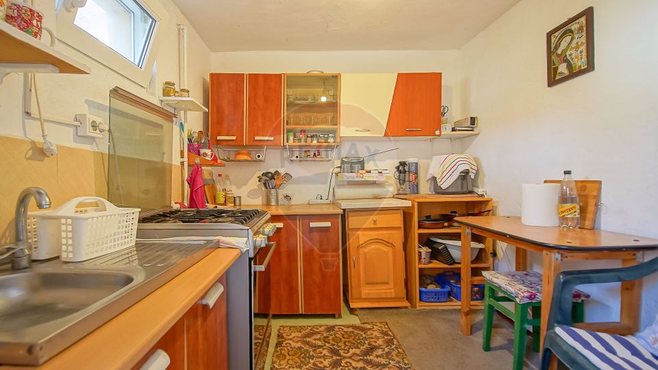 3 room House / Villa for sale, Brasovul Vechi area