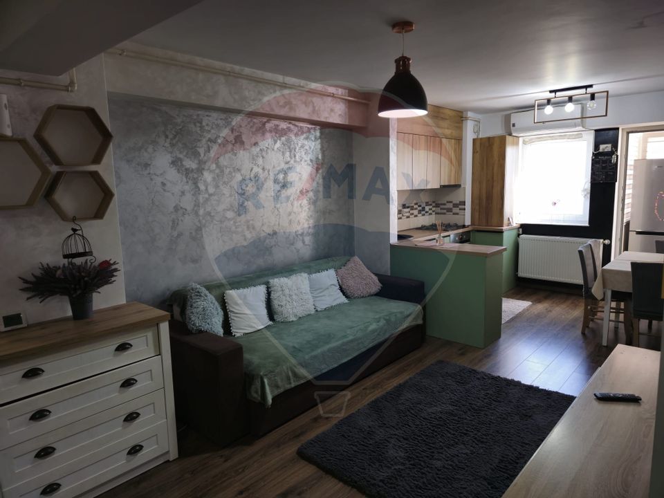 Apartament cu 3 camere de vânzare, cartier FIALD