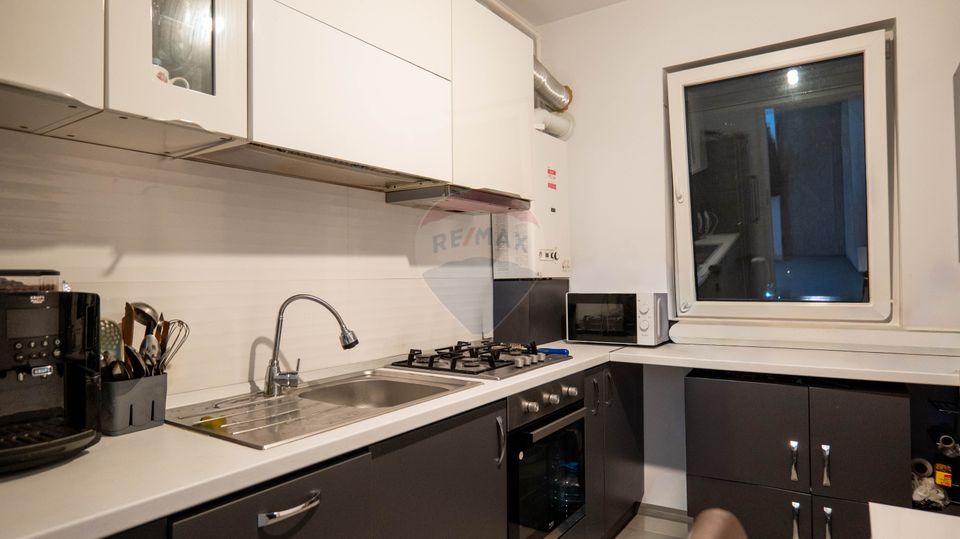 Vanzare apartament 3 camere, decomandat spatios si luminos, Dobroesti