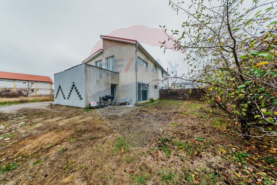 Casă modernă pe structură metalică, în cartierul Europa – Vladimirescu