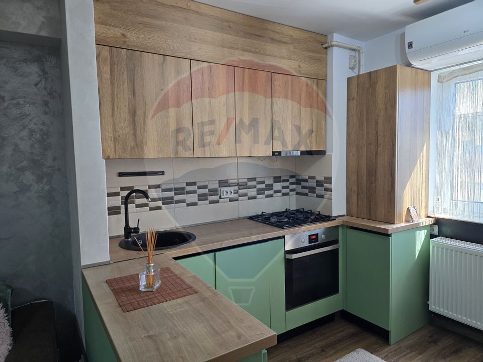 Apartament cu 3 camere de vânzare, cartier FIALD