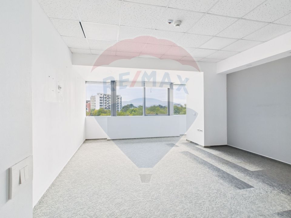 70sq.m Office Space for rent, Baneasa area