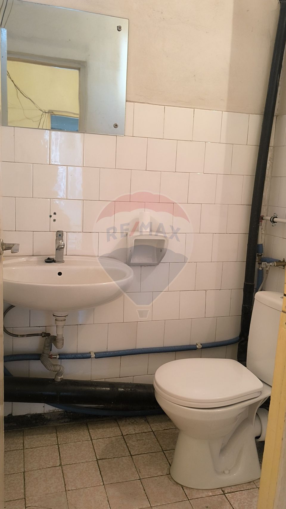 50sq.m Commercial Space for rent, Marasti area