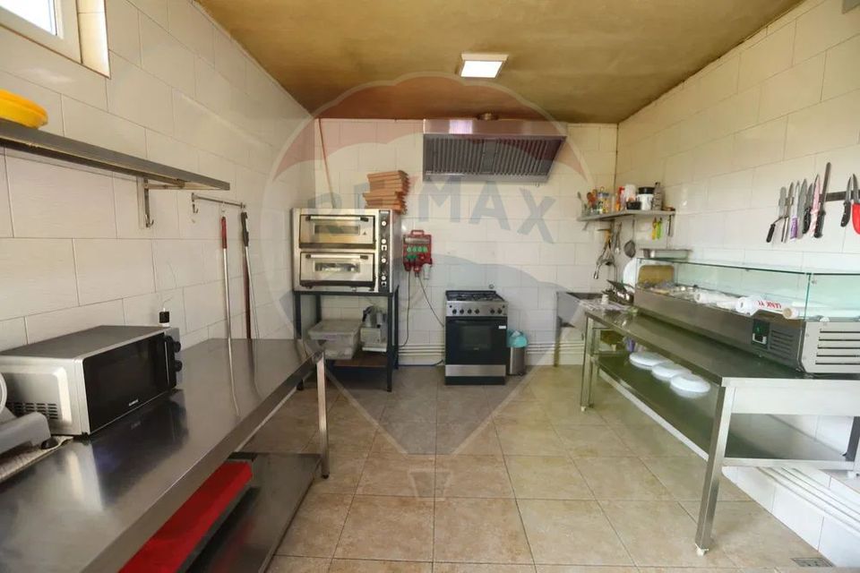 200sq.m Commercial Space for sale