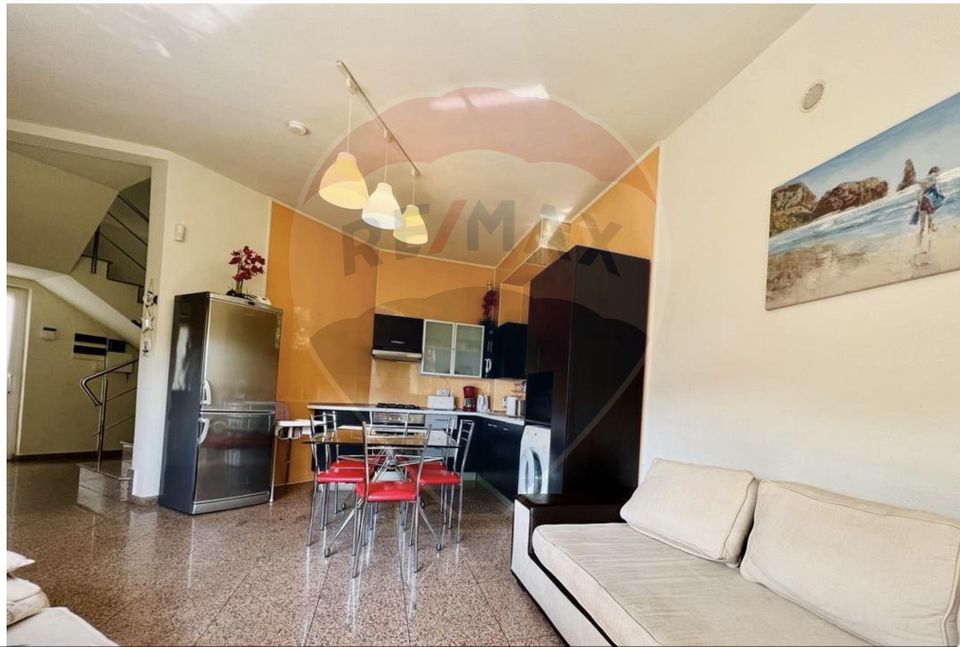 Casă de inchiriat cu 4 camere Mamaia vedere la mare