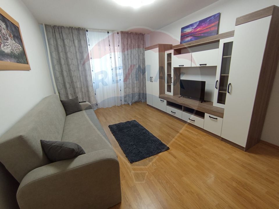 Apartament de închiriat – 2 camere  + balcon