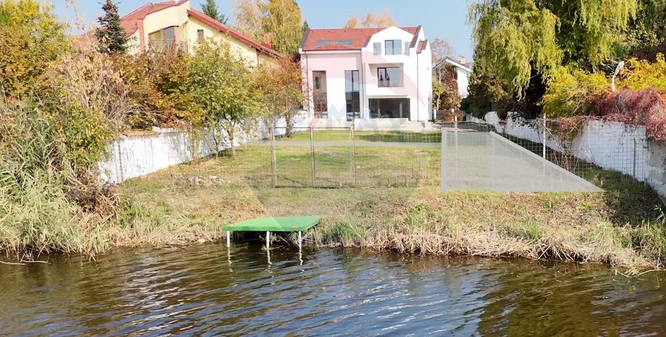 Villa 9 rooms, 520 sqm, Lake Mogosaia, 520 sqm