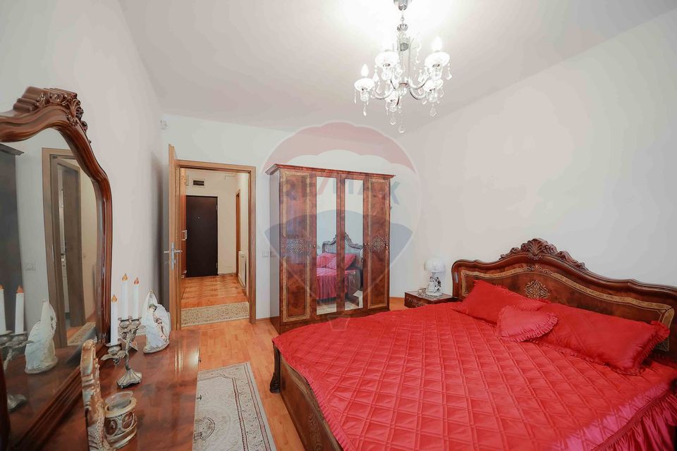 Apartament de Vânzare cu 3 Camere, Terasă de 32mp și Parcare Subterană
